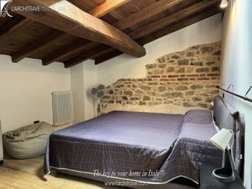 e36baeec-f31e-33dd-ba6d-836edfcd7273