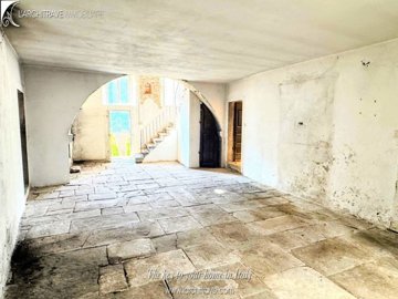 Larchitrave Immobiliare most sold property