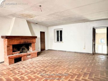 7fb6e498-f7ce-70da-9319-7888a8b2cfa2