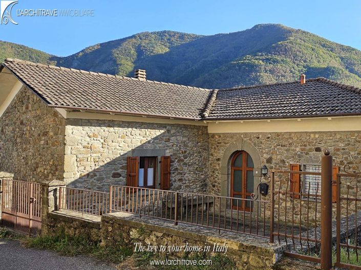 Image No.1-3 Bed Villa for sale