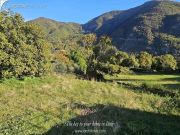 751c704e-db0d-f1d4-c8a3-d677cfd1df57