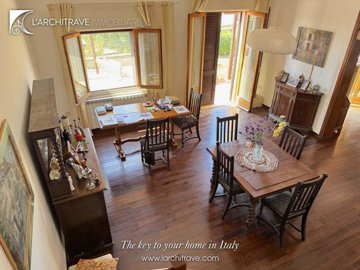 8e35f074-c922-7ce3-8caa-70dc0d2c2e44