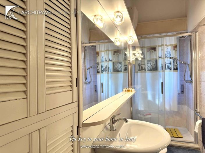 Image No.20-4 Bed Villa for sale