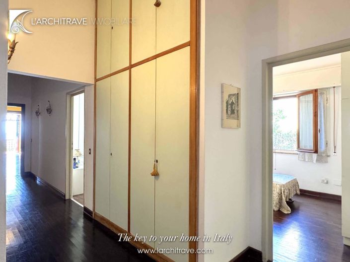 Image No.21-4 Bed Villa for sale