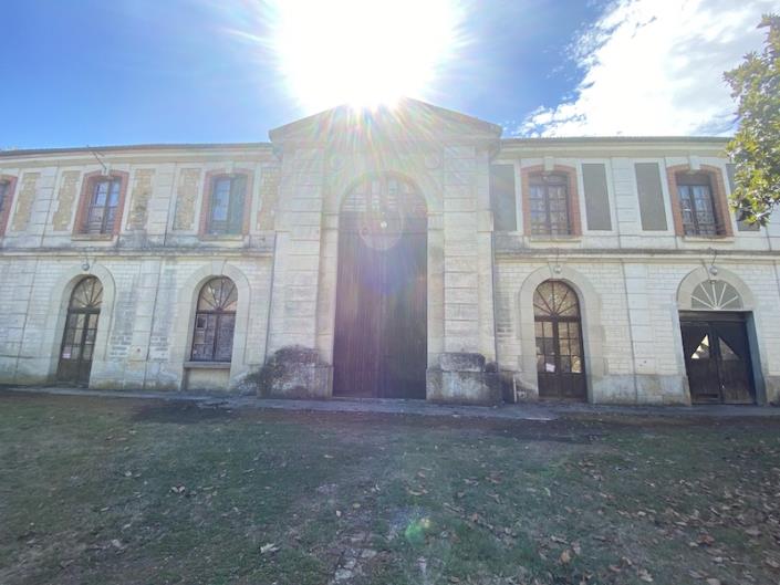 Image No.10-10 Bed Country Property for sale