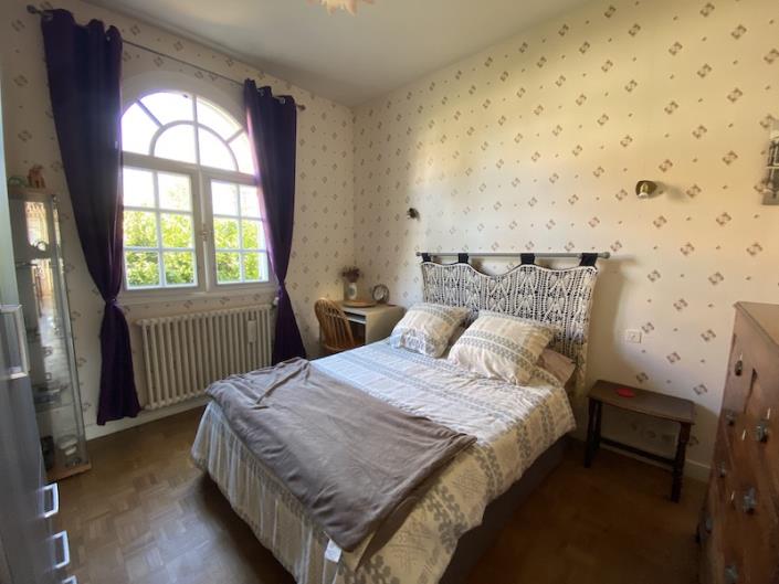 Image No.8-4 Bed House for sale