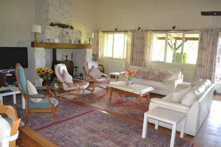 Image No.5-3 Bed Country Property for sale