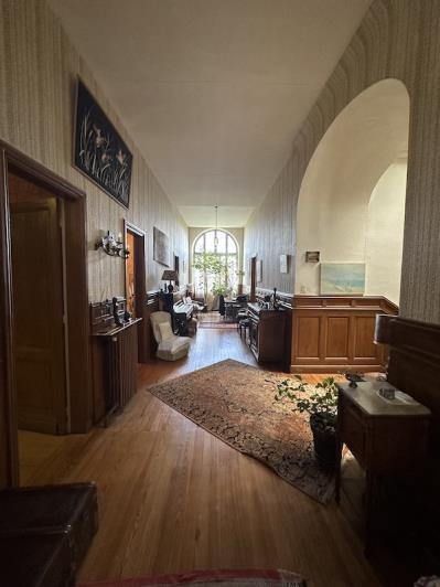 Image No.9-6 Bed House for sale