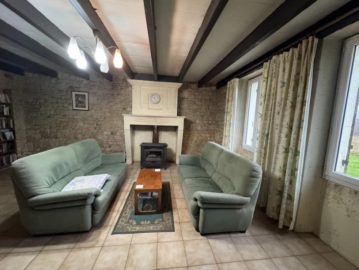 Image No.7-2 Bed Farmhouse for sale