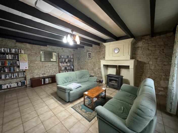 Image No.2-2 Bed Country House for sale