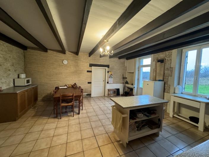 Image No.6-2 Bed Country House for sale