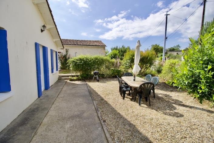 Image No.3-15 Bed Country House for sale