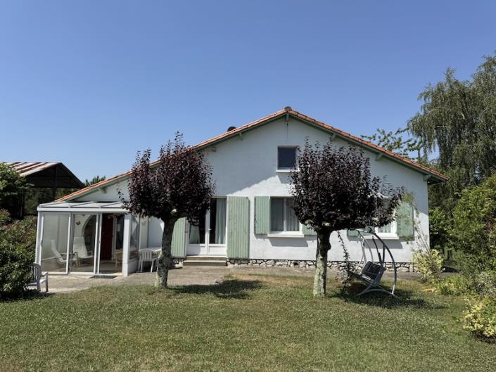 Image No.1-5 Bed Farmhouse for sale