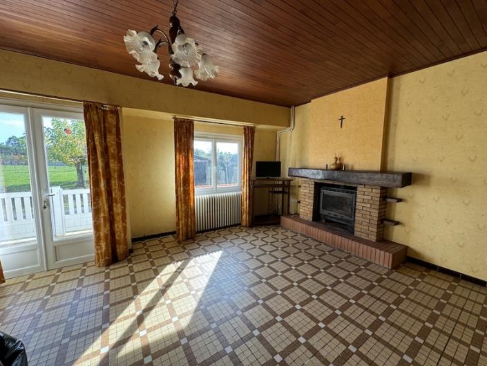 Image No.2-4 Bed Country House for sale