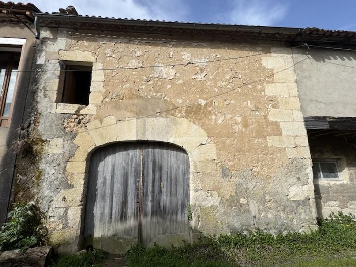 Image No.1-Barn for sale