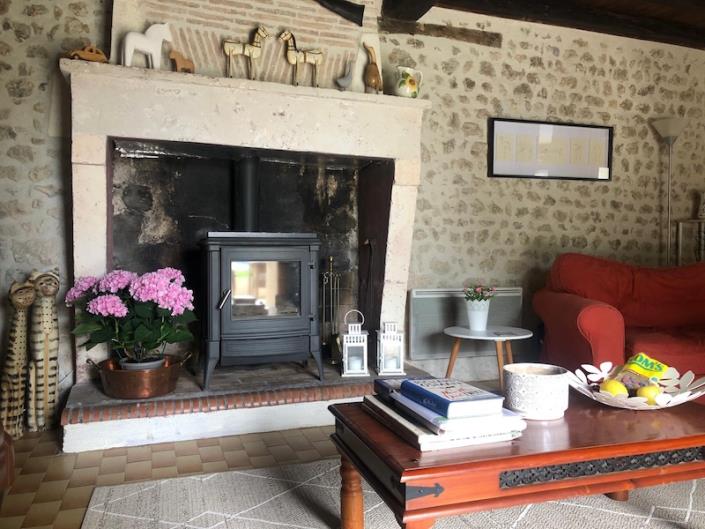 Image No.6-2 Bed Country House for sale