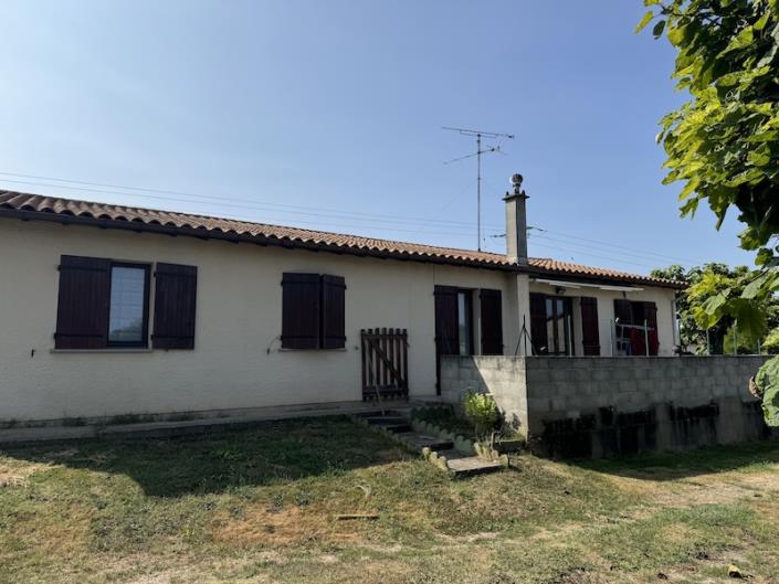 Image No.1-4 Bed Bungalow for sale