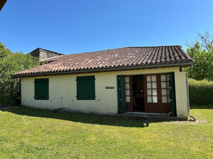 Image No.12-4 Bed Country Property for sale