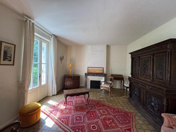 Image No.3-5 Bed House for sale