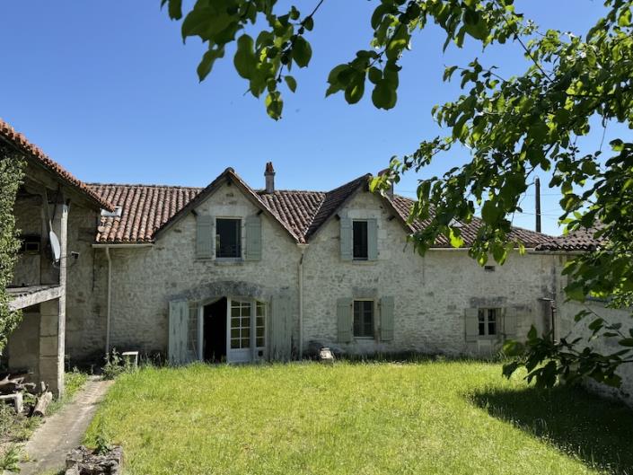 Image No.1-4 Bed Country House for sale