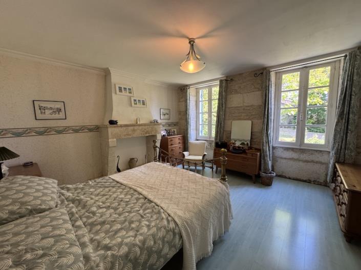 Image No.8-4 Bed Country House for sale