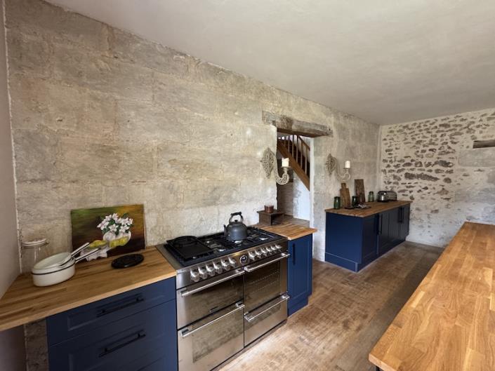 Image No.3-4 Bed Country Property for sale