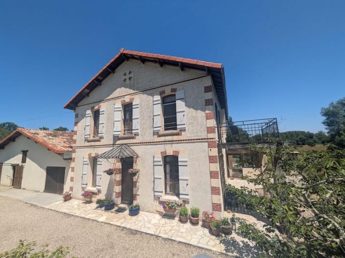 Image No.15-4 Bed Country House for sale