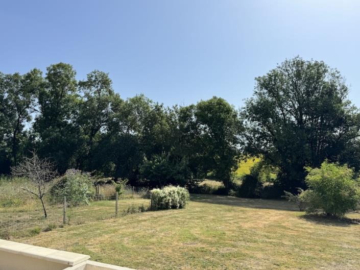 Image No.2-4 Bed Country House for sale