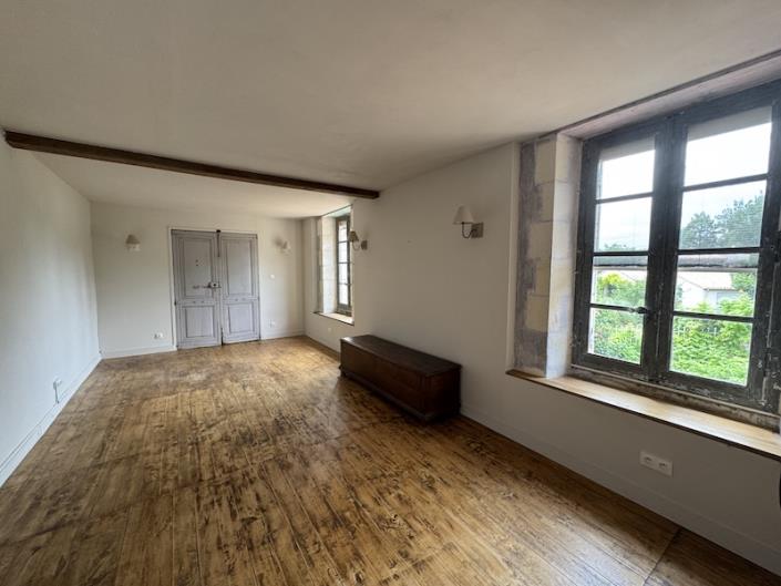 Image No.8-4 Bed Country House for sale