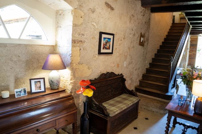 Image No.7-2 Bed Country Property for sale