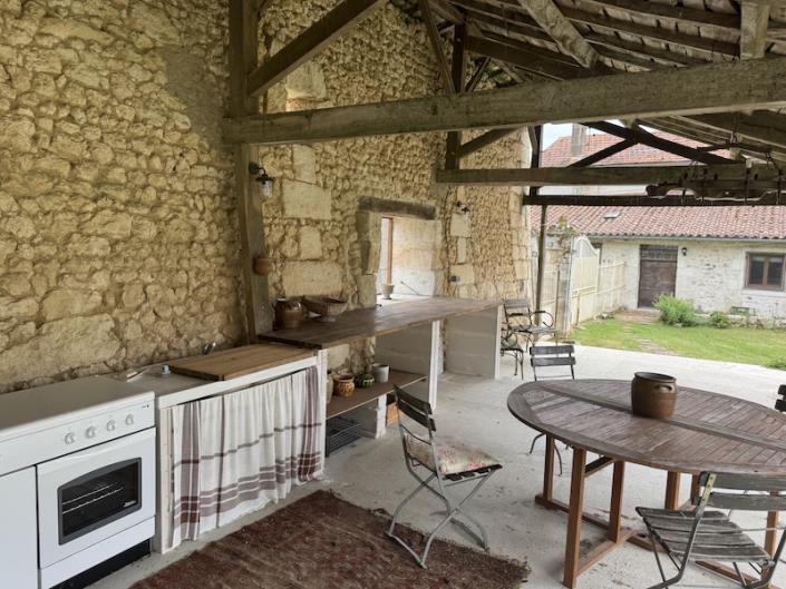 Image No.8-4 Bed House for sale