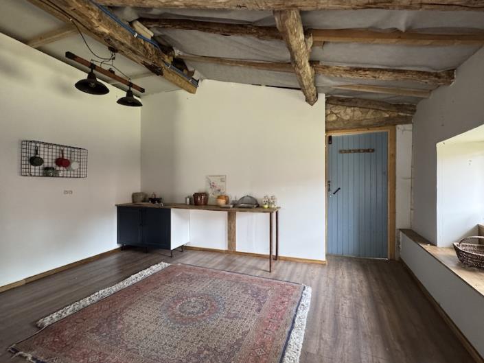 Image No.10-4 Bed House for sale