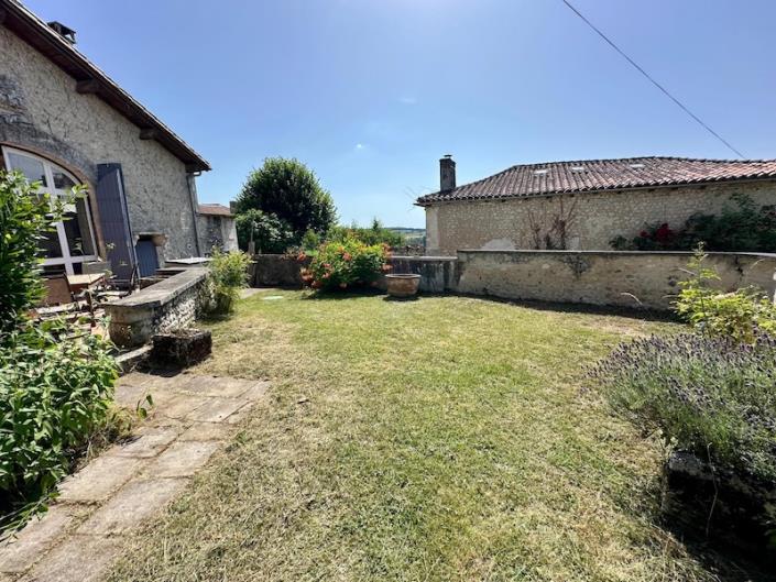 Image No.10-3 Bed Country House for sale