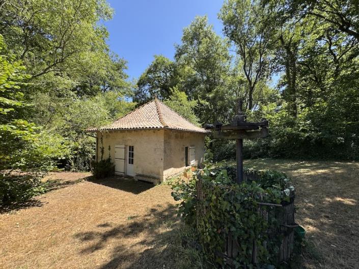 Image No.15-5 Bed Country House for sale