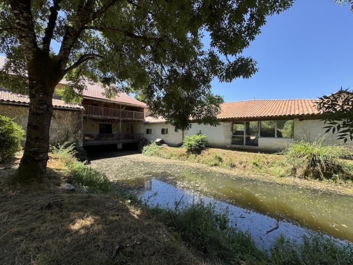 Image No.20-5 Bed Country House for sale