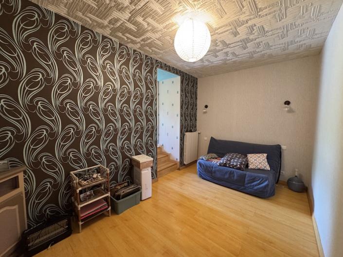 Image No.10-3 Bed House for sale