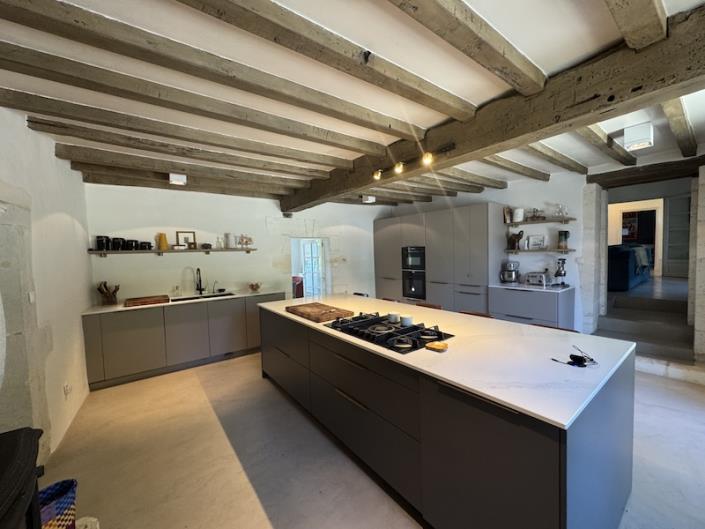 Image No.5-7 Bed Country House for sale