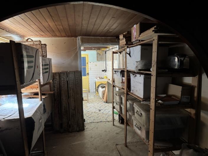 Image No.9-3 Bed House for sale