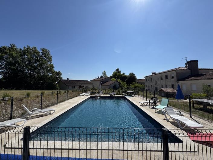 Image No.9-2 Bed Apartment for sale