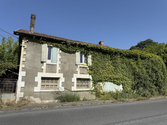 Image No.1-3 Bed House for sale