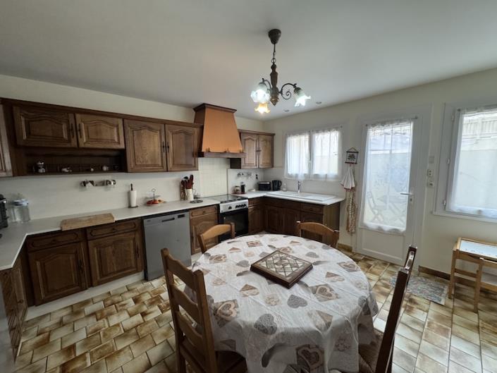 Image No.4-3 Bed Townhouse for sale