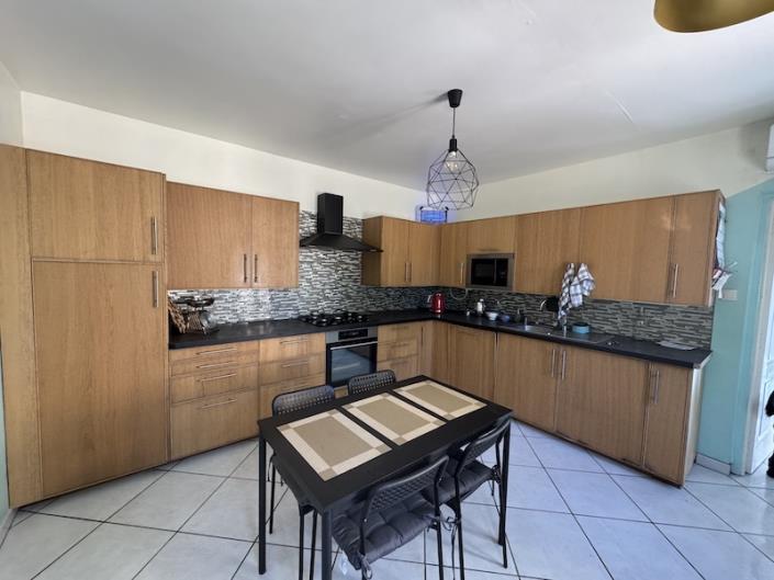 Image No.10-6 Bed Country House for sale