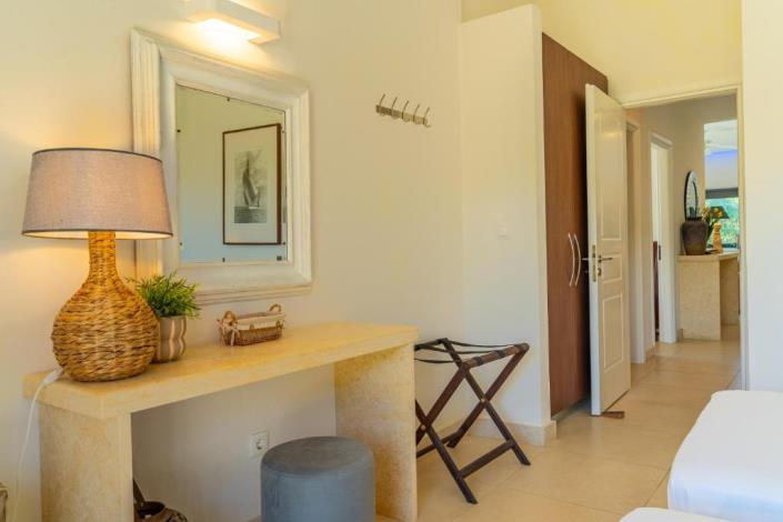 Image No.30-3 Bed Villa for sale