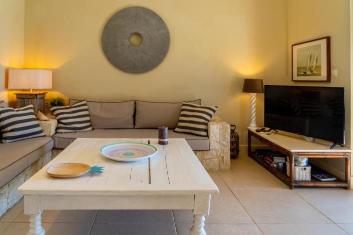 Image No.10-2 Bed Villa for sale