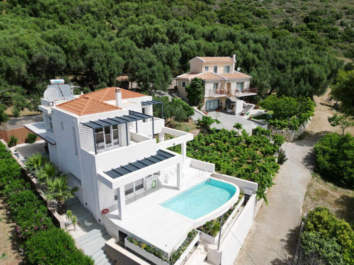 Image No.2-4 Bed Villa for sale