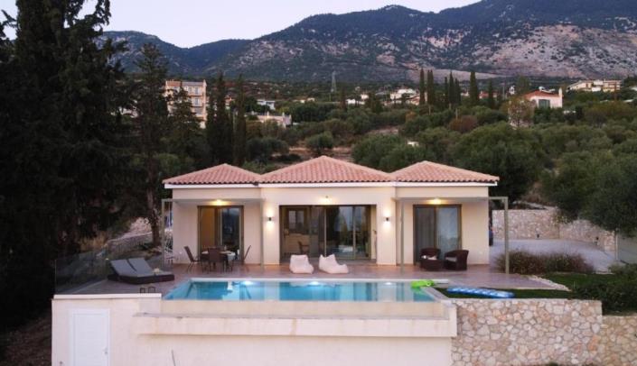 Image No.15-2 Bed Villa for sale