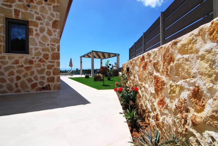 Image No.19-2 Bed Villa for sale