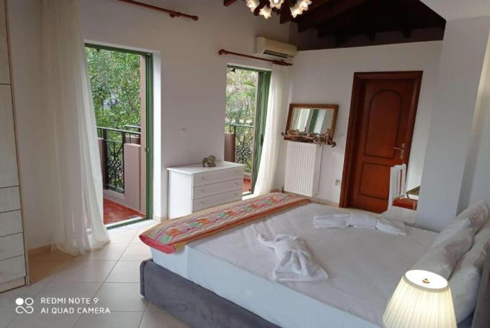 Image No.9-3 Bed Villa for sale