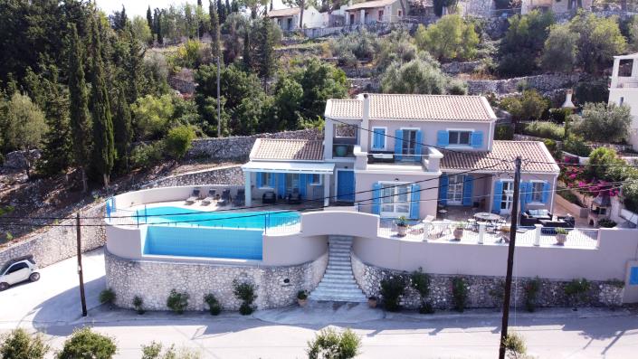 Image No.1-4 Bed Villa for sale