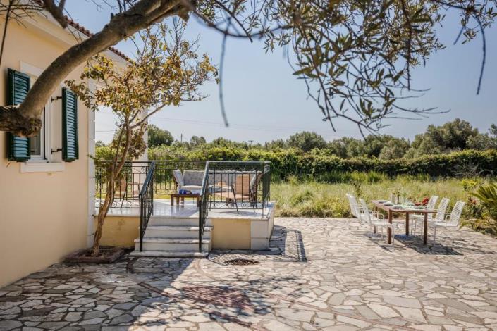 Image No.1-2 Bed Villa for sale